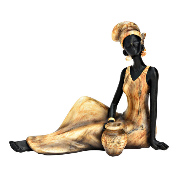 Mujer africana sentada poli marrón (An./Al./Pr.) 31x17x9cm