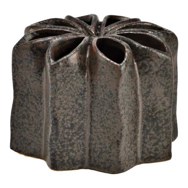 Jarrón en forma de flor de cerámica marrón (An./Al./Pr.) 11x8x11cm